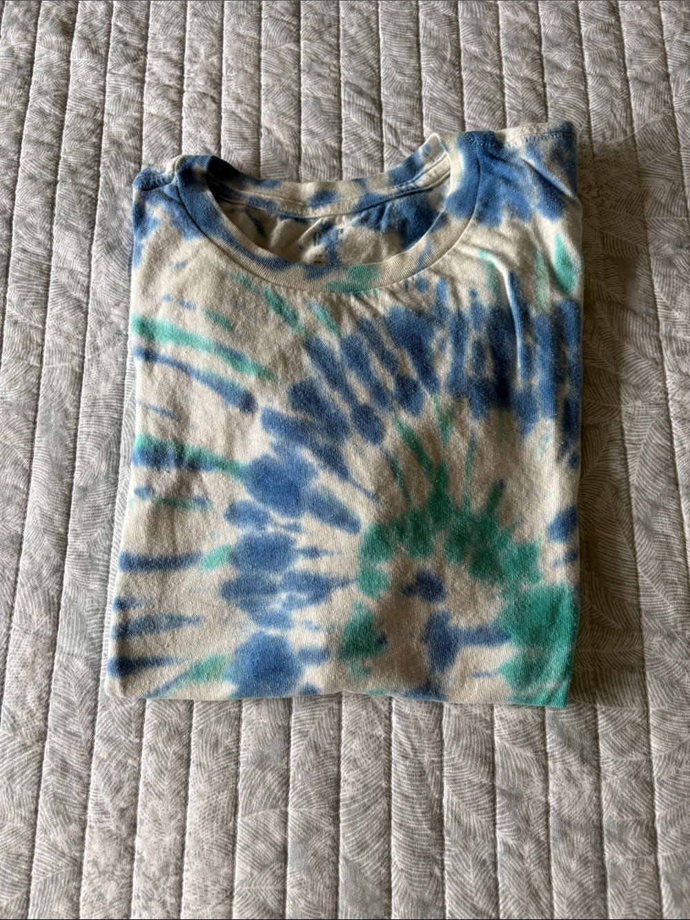 GAP Short Sleeve Tie-Dye Tee in Blue, Green & Cream
